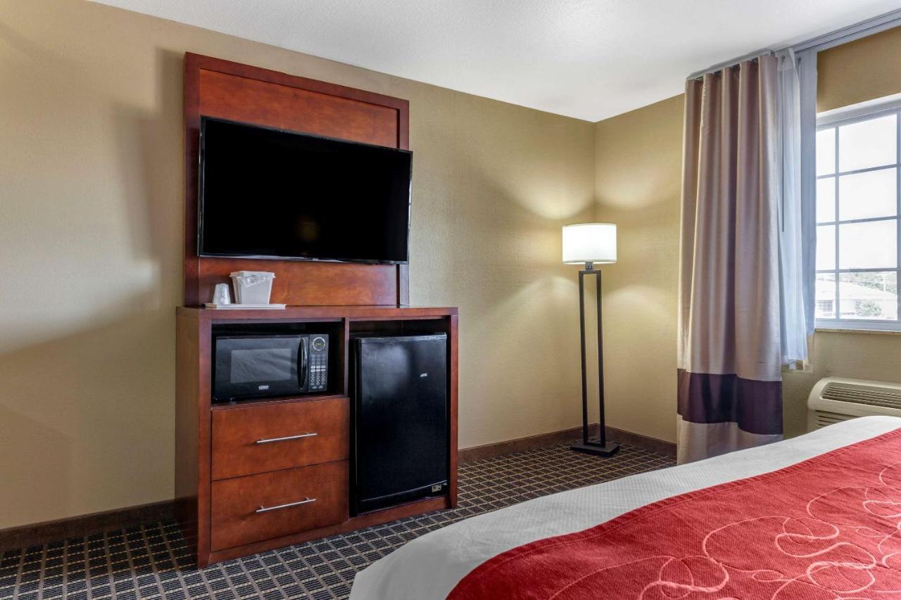 Comfort Suites Delavan - Lake Geneva Area Ngoại thất bức ảnh