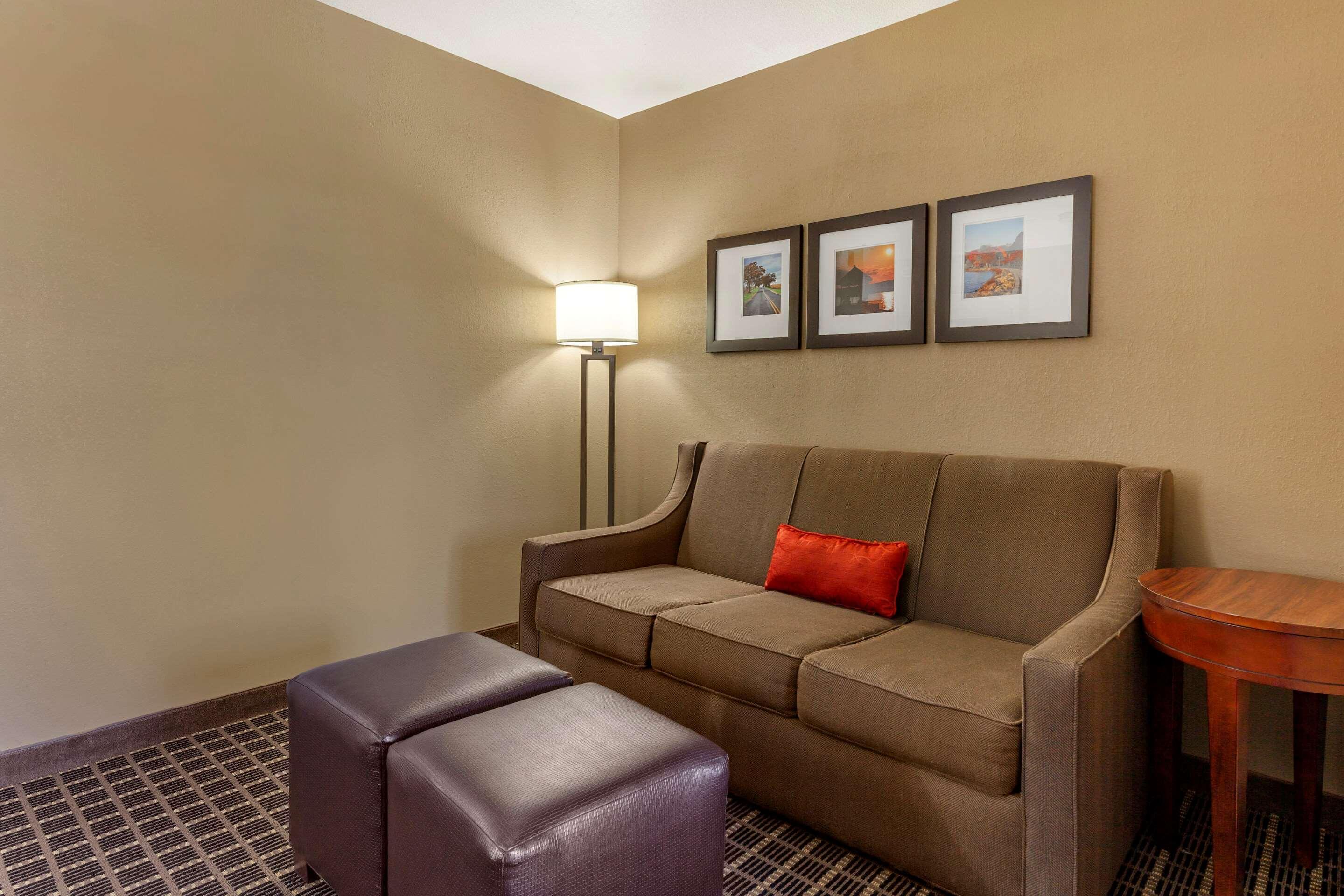 Comfort Suites Delavan - Lake Geneva Area Ngoại thất bức ảnh