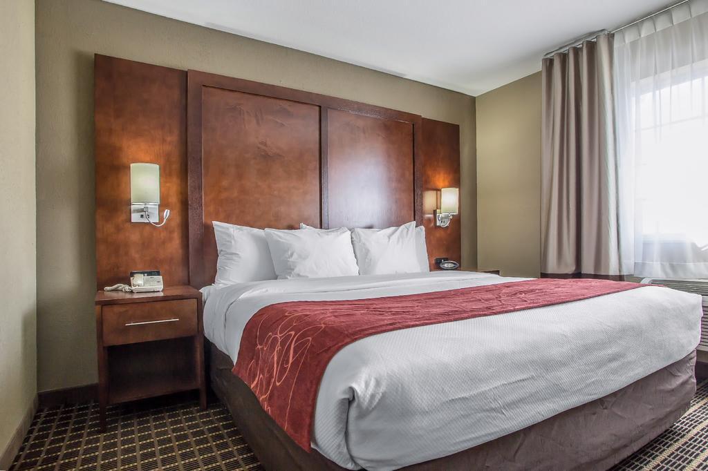 Comfort Suites Delavan - Lake Geneva Area Ngoại thất bức ảnh